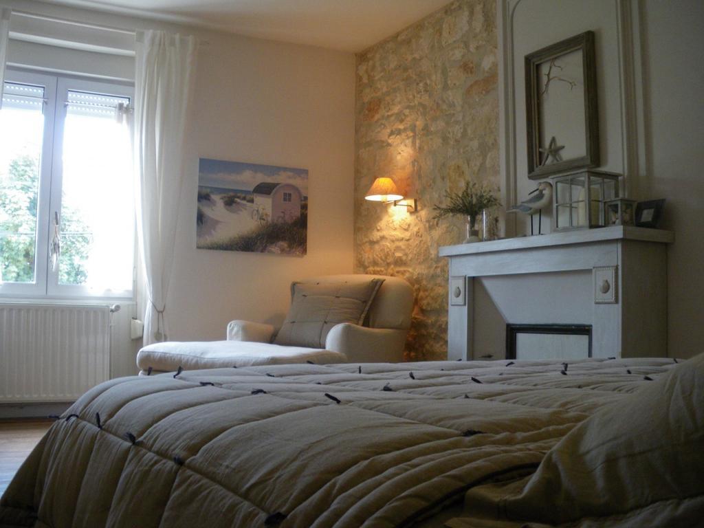 Les Persiennes Hotel Saintes Room photo